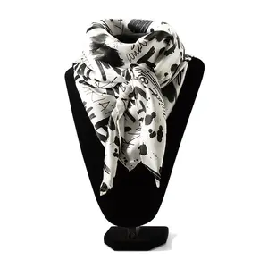 A0900762 Ariat Wild Rag - Graffiti Black & White