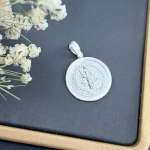 Silver .925 Saint Benedict pendant - Medalla de San Benito de Abad plata .925 | Dainty charms
