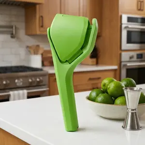 Say Goodbye to Squeezing Struggles!-The Effortless Lemon Squeezer