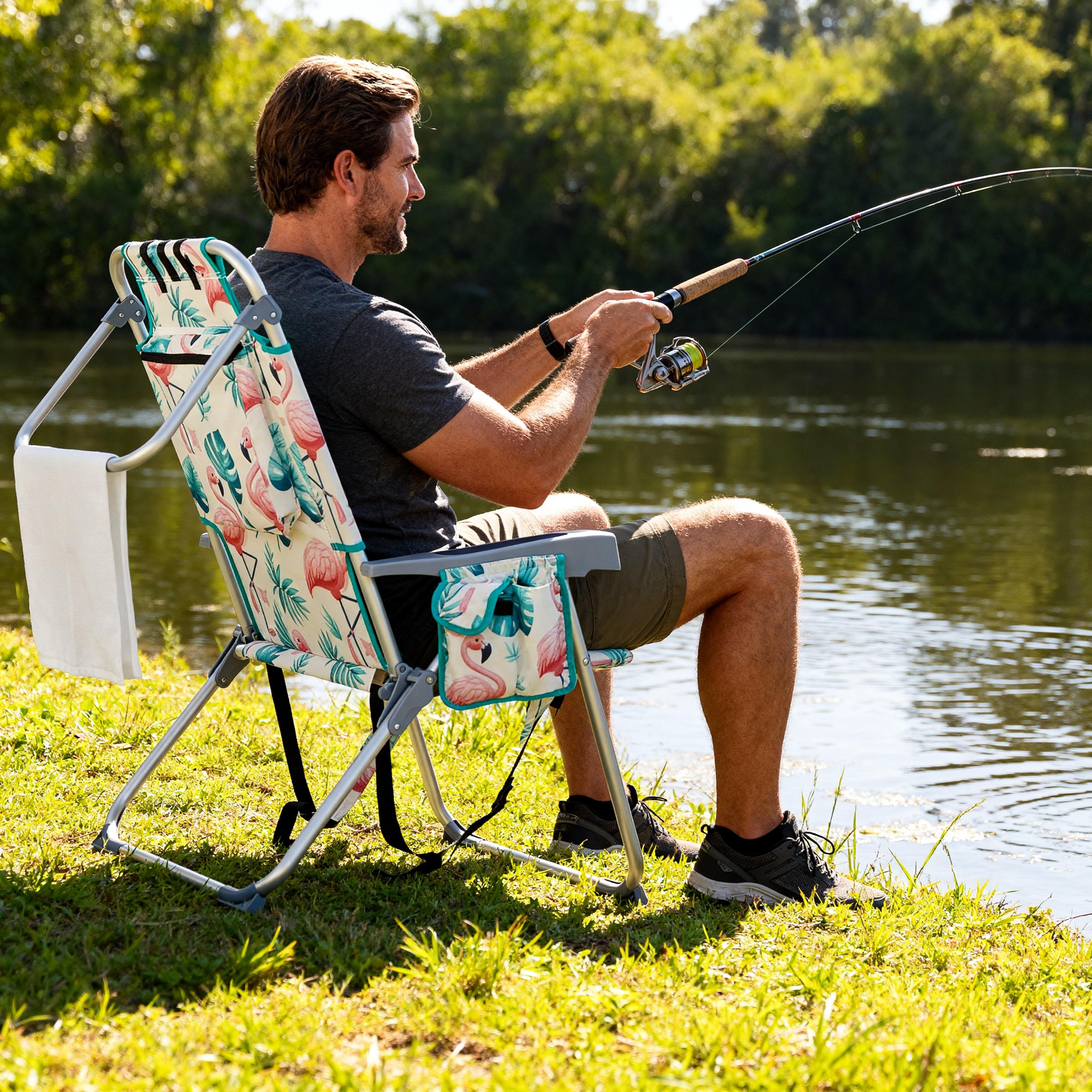 Oversized Tall Folding Beach Chair Lightweight 63*70*99cm Portable Sand For Adults Heavy Duty 300 Lbs With Cup Holders Foldable High Camping Lawn Chairs Camp Outdoor Picnic Sports Loveseat Carrying Bag Table Holder Patio Fashion Fabric Oxford Fabric