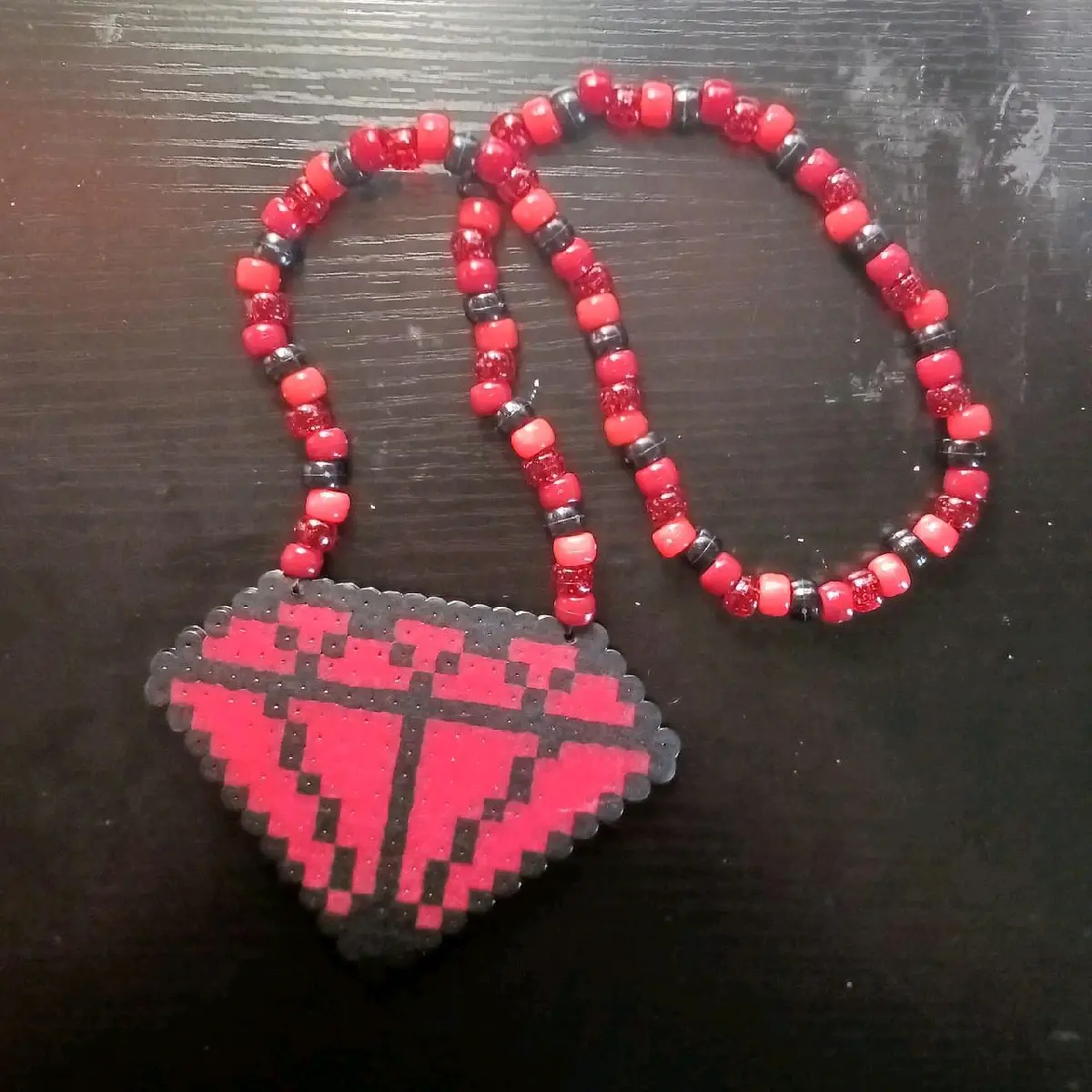 scene diamond necklace