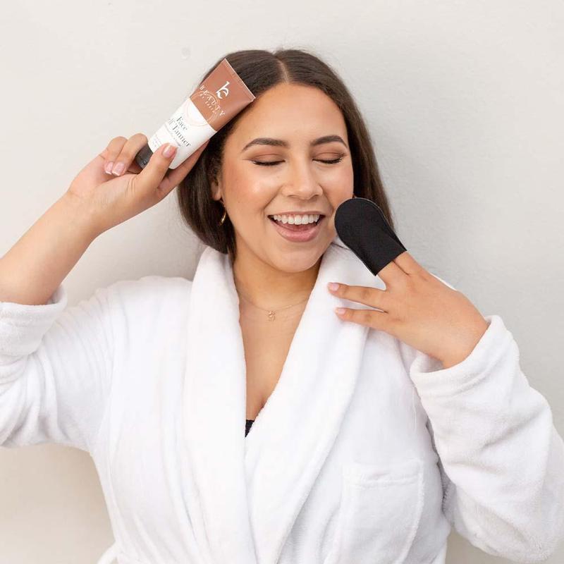 Beauty by Earth Face Self Tanner - Gradual Face Tan Non-Sticky Streak-Free Non Comedogenic Cruelty-Free Sunless Safe Bronze Tanning for All Skin Types