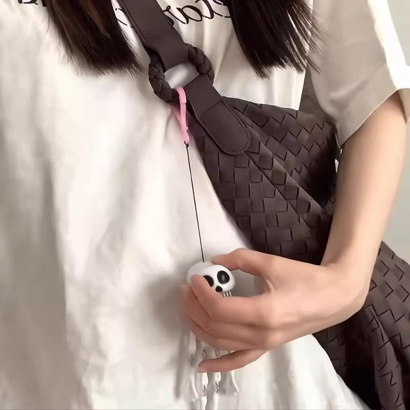 Pull-String Funny Skeleton Keychain - Interactive Backpack Charm & Halloween Toy Gift for Students