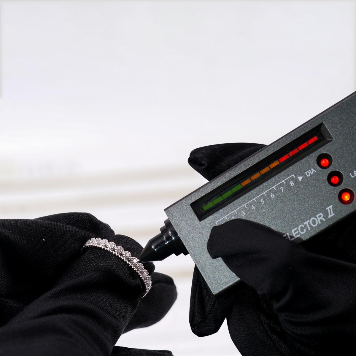 Eternity Love Band Ring Round Cut VVS Synthetic Moissanite Ring Jewelry Silver-plated Band Perfect Birthday Engagement Wedding Anniversary Christmas Valentine's Day Gift