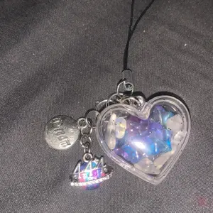 purple and blue stars/planet heart capsule keychain