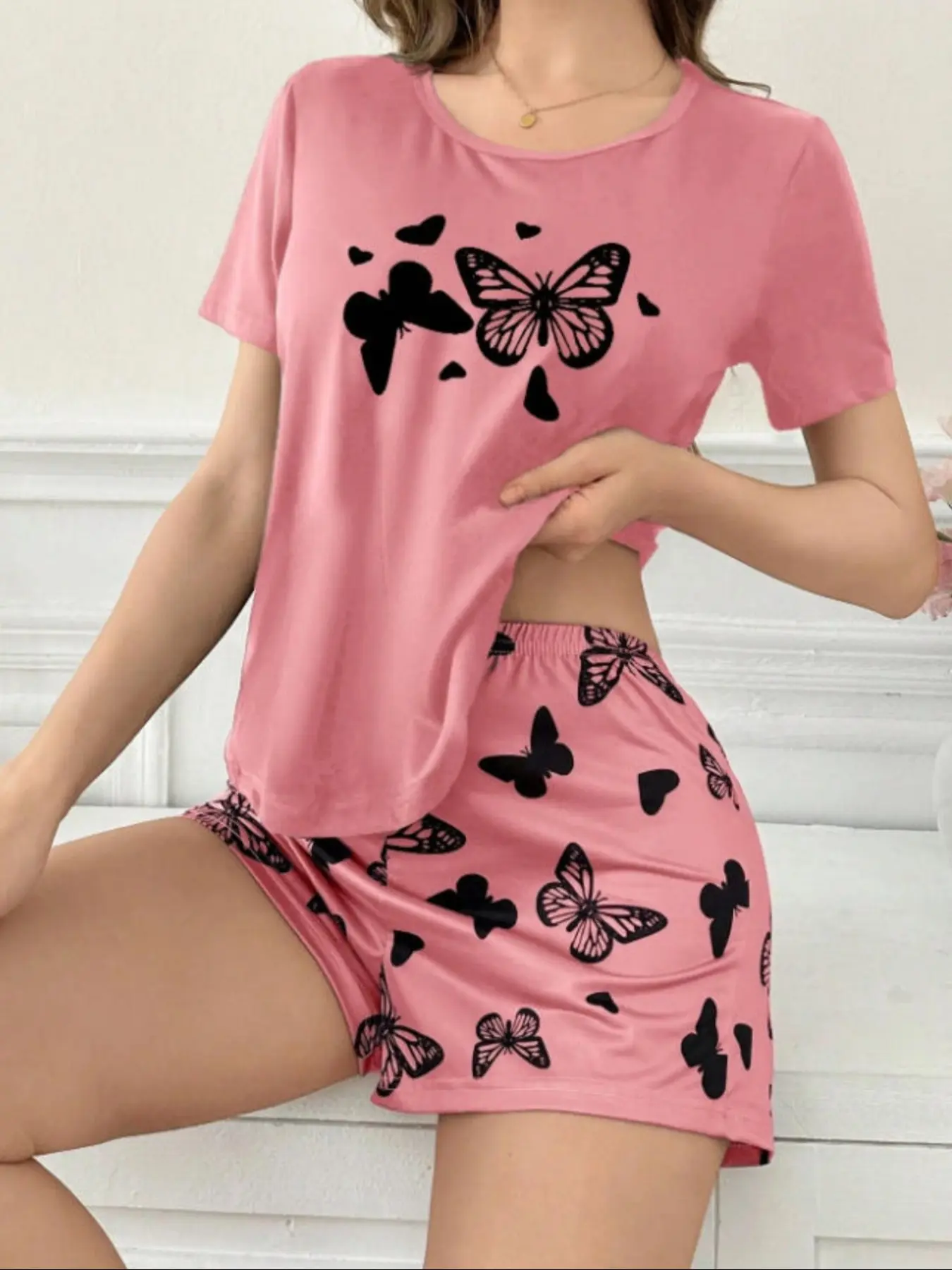 Women's Casual Summer Loungewear Two-Piece Pajama Set, Soft Stretchy Short-Sleeve Crew Neck Top & Elastic Waist Shorts with Butterfly Print, Comfortable Nightwear, Homewear, Outfit, Pjs, Casual Loungewear Sets