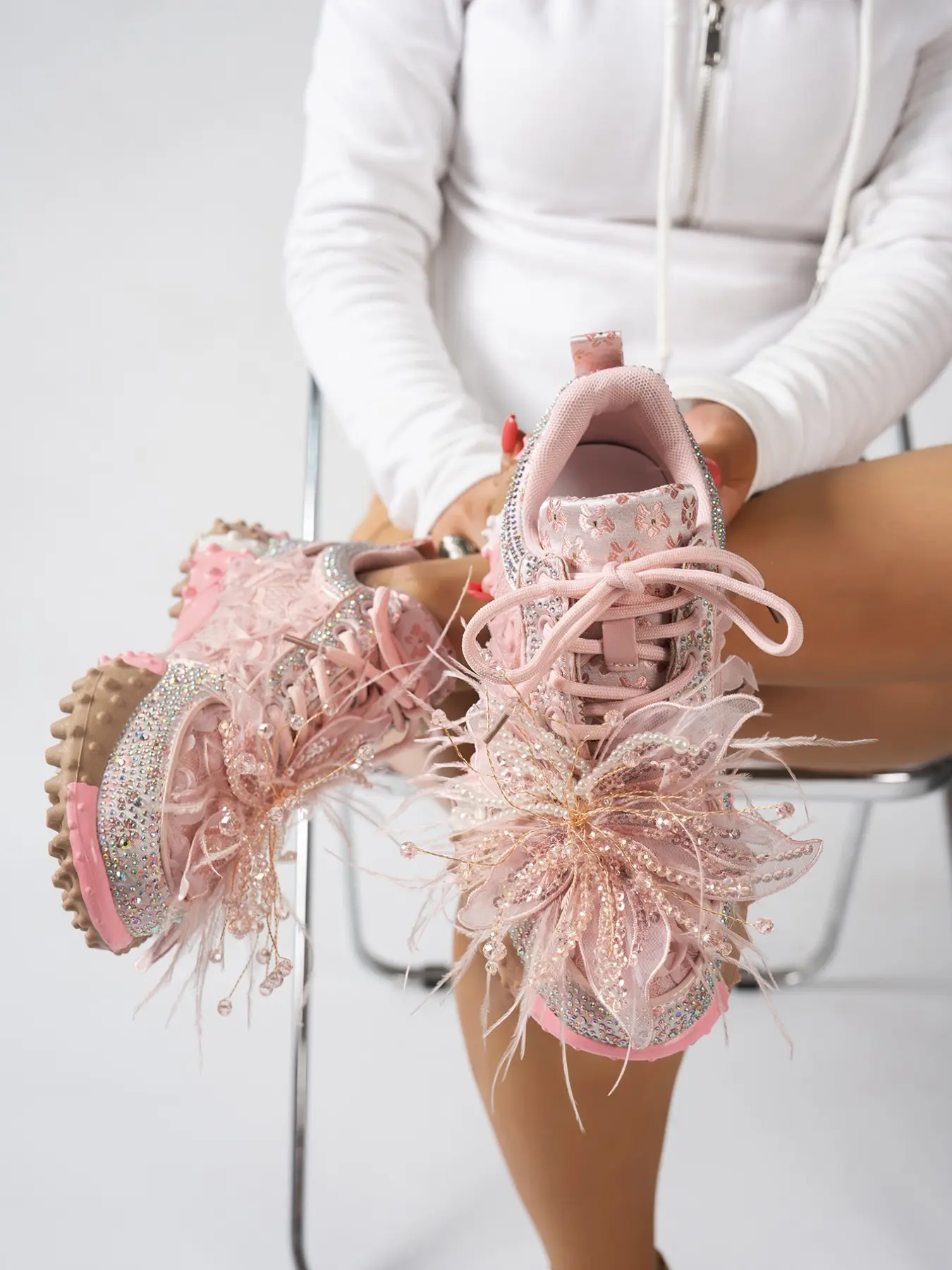 Water Drill Lace Retro Women's Agan Shoes, Casual Round Toe, Butterfly Feather Full Rhinestone Thick Sole Chunky Shoes Rubber Anti-Slip Sports Shoes, Fashionable Casual Walking Shoes