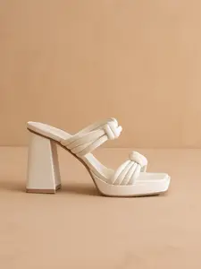 Knotted Band Platform Heel