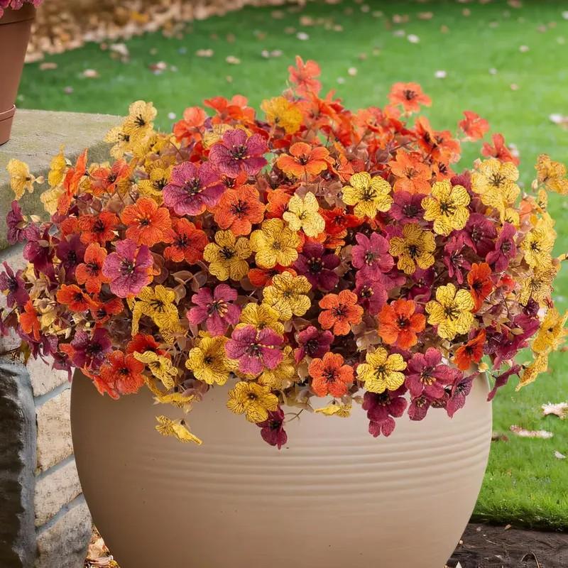 12 Bunches Decorative Artificial Flower for Outdoor Decoration, Faux Daisy Flowers for Fall & Winter Decor, Elegant Artificial Plants, Realistic Eucalyptus Leaves Silk Mums Fake Plants for Garden Pot, Fruit, Ornaments