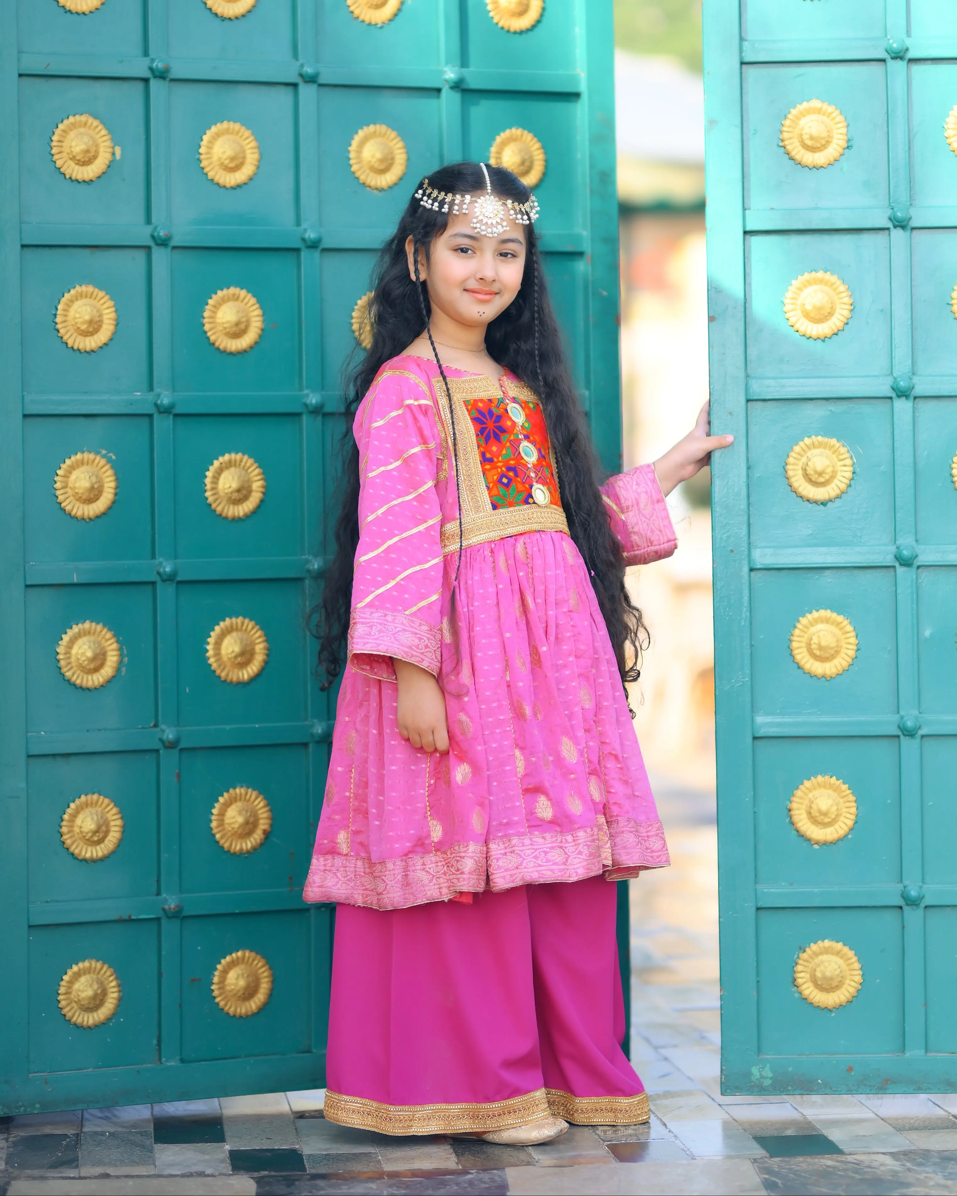Gul-e-Anar ( گُلِ اَنار ) / Afghan style dress Gul-e-Anar ( گُلِ اَنار ) / Afghan style dress