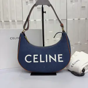 Pre-owned Celine Canvas Shoulder Bags 9.06'' R2089 Shoulder Bag C13348470293 0312 T1 Qiqi