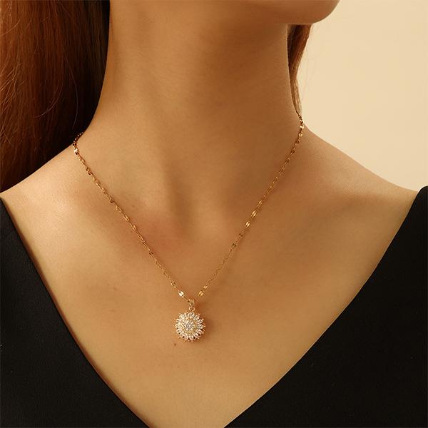 Preserved Real Rose Gift with Red Diamont Necklace,Cute Gifts for Girlfriends,Women,Mother,Wife,Gifts Idea on Mother`s Day,Valentine`s Day,Christmas,Birthday