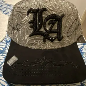 LA California