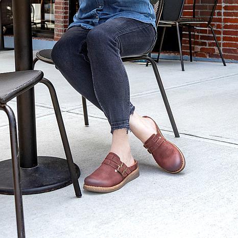 Born Cort Suede Comfort Clog