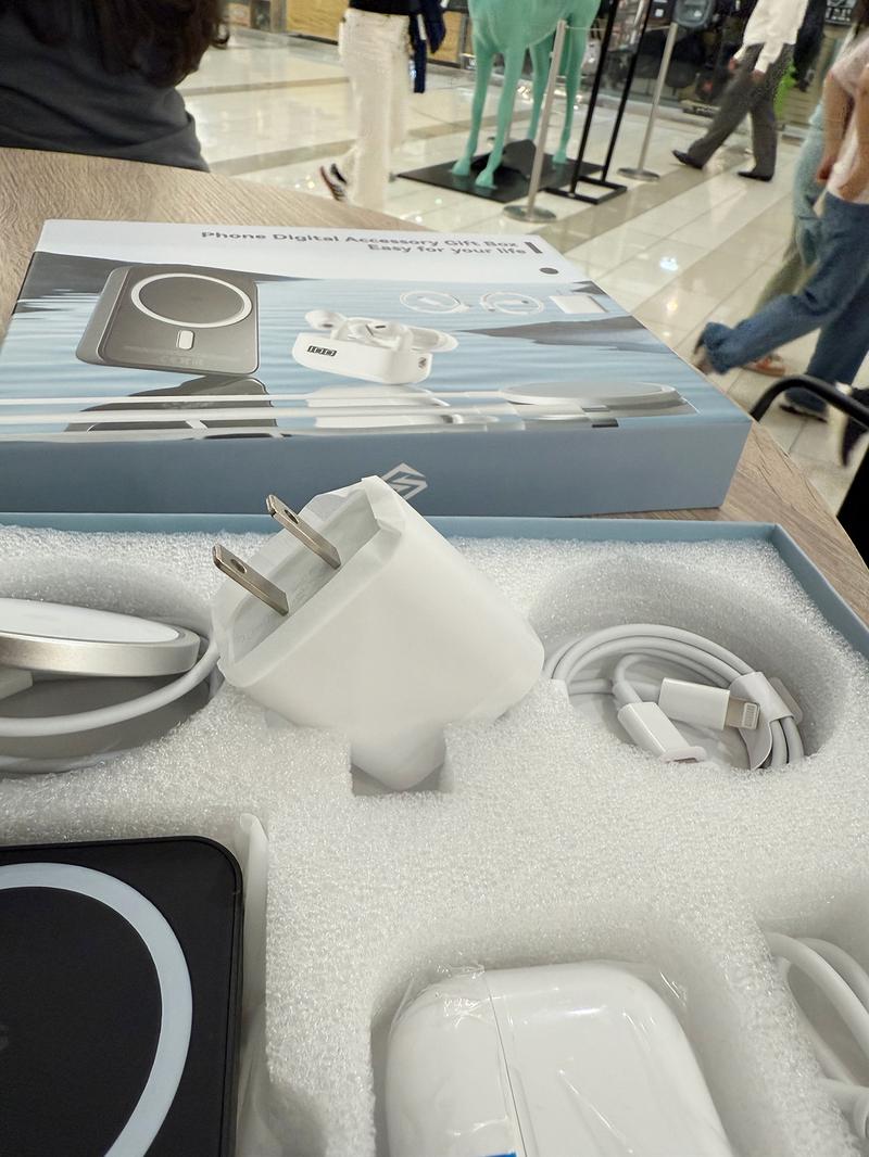 6-in-1 Wireless Charging Accessories Set with Magnetic Power Bank, Charger, Earbuds and Cables