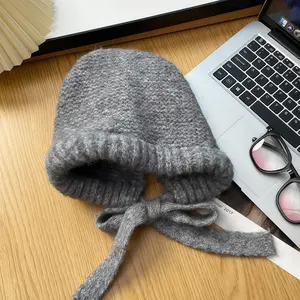 New Fashion Winter Knit Beanie Hat Trendy Unisex Fit with Retro Contrast Panel Detailing for Daily Wear & Outdoor Activities Premium Soft Material Cozy Warmth