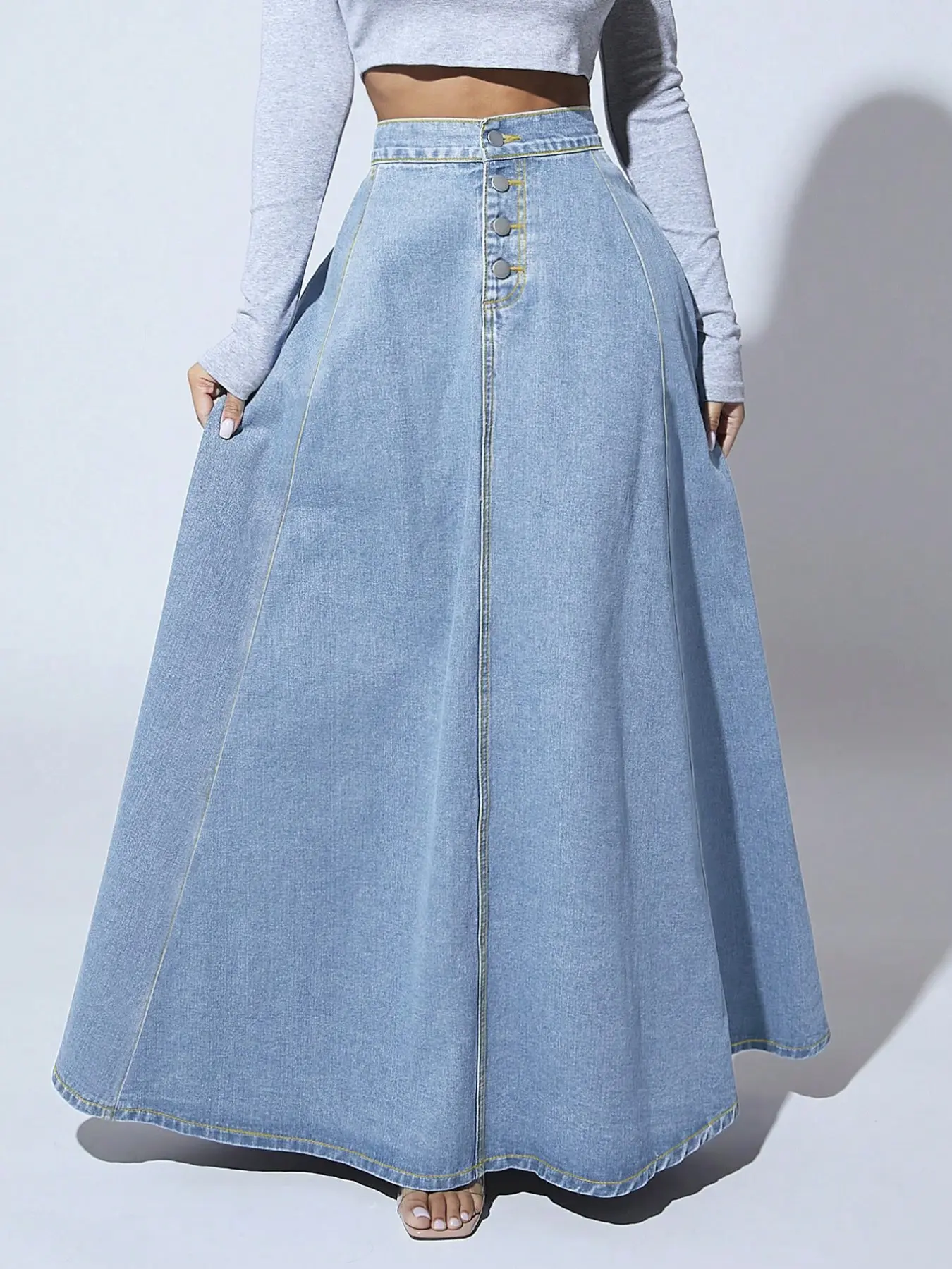 Women's Fashion Casual Medium Wash Long Maxi Denim Button Front Skirt, Stylish Chic Elegant High Waist A-Line Skirt for Daily Wear, Comfortable and Trendy Design