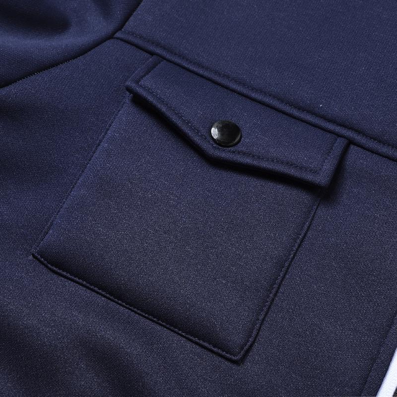 Men's Fleece Hooded Sweater with Warm Lining Multi-Pocket Zipper Closure for Autumn Winter Casual Wear