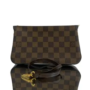 Pre-owned Canvas Clutches & Wristlets Louis Vuitton Navona Pochette Accessoires in Damier Ebene Canvas