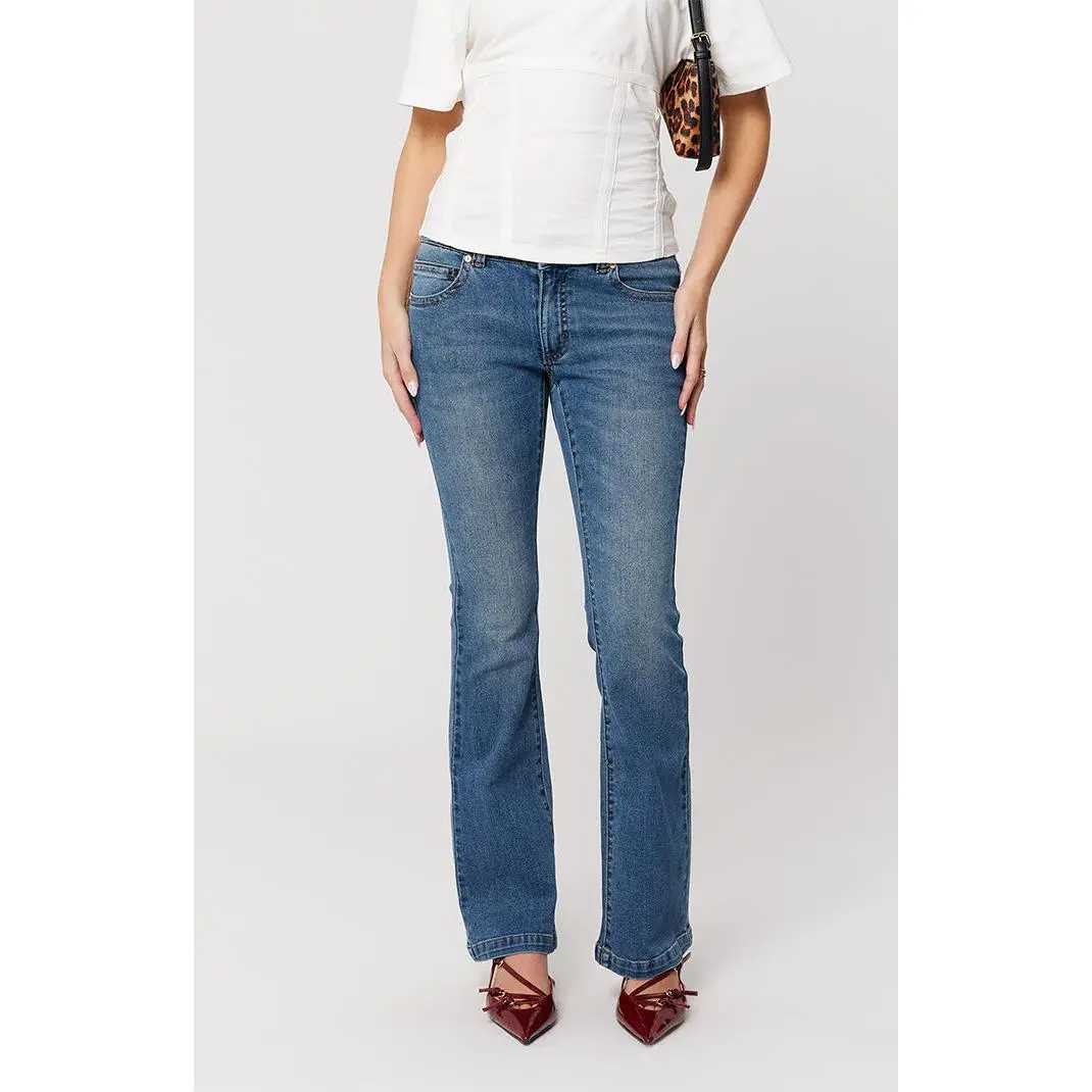 ABRAND Women's Petra 99 Low Rise Bootcut Jeans