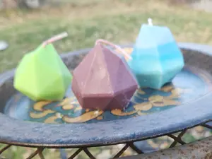 Geode Intention Candle – Scented Spell Amplifier Inspired by Crystal Energy