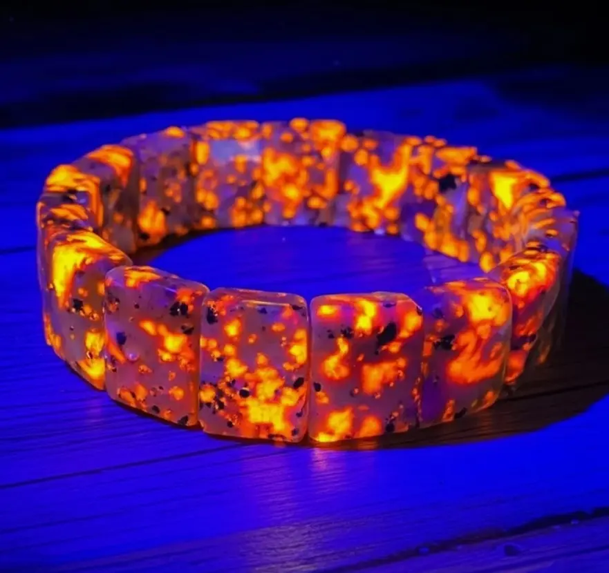 Yooperlite Bangle Bracelet, Genuine Sodalite Natural Crystal Gemstone, UV Reactive Fluorescent Cuff for Throat Chakra Healing, Crystal Gemstone Bracelet, Natural Crystal Bracelet
