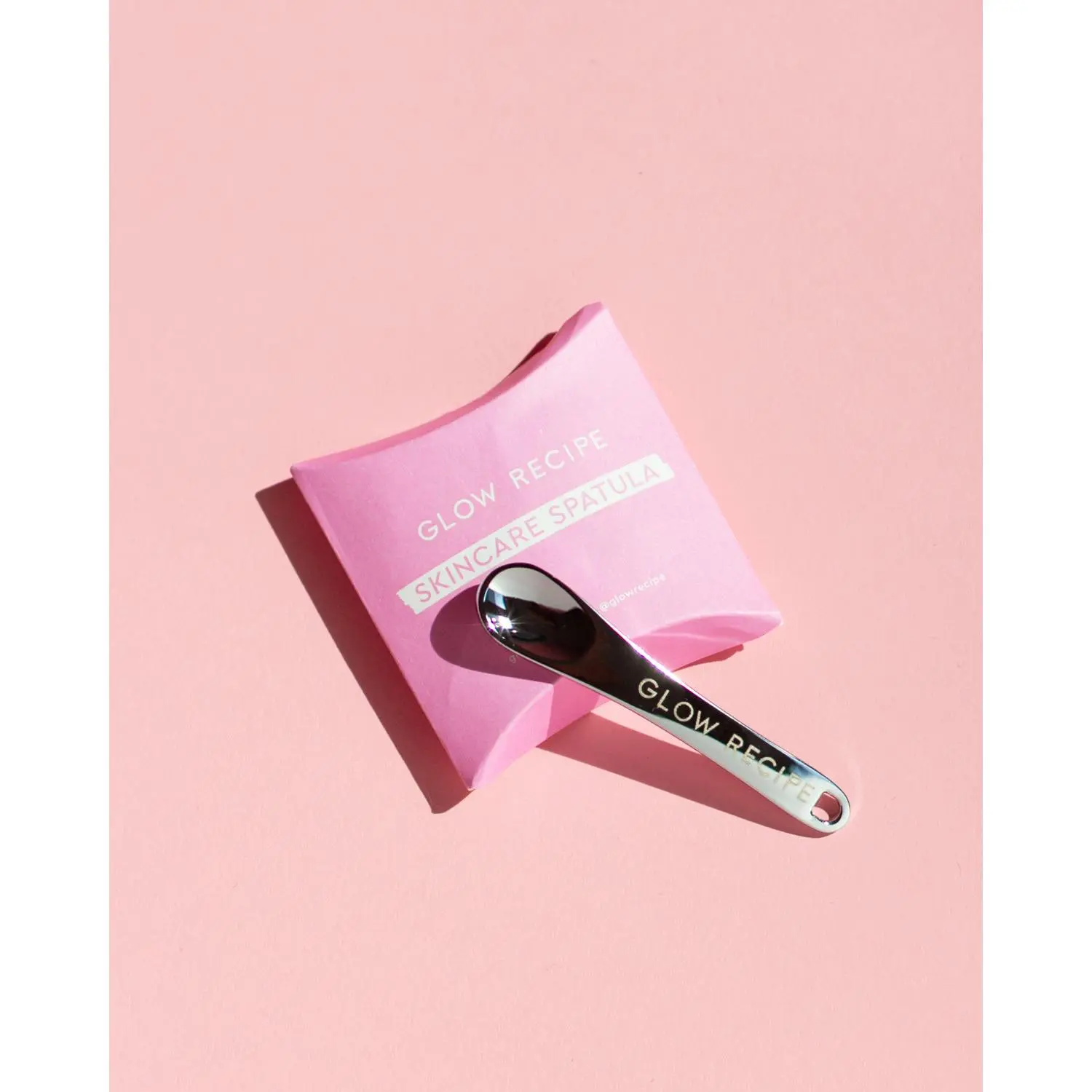 Glow Recipe Reusable Skincare Spatula - Clean Zinc Tool, Zinc Alloy Metal Face Tool for At Home Facial, Daily At-Home Routine Hygienic Mask & Moisturizer Application, Eco-Friendly Single Item Beauty Instrument