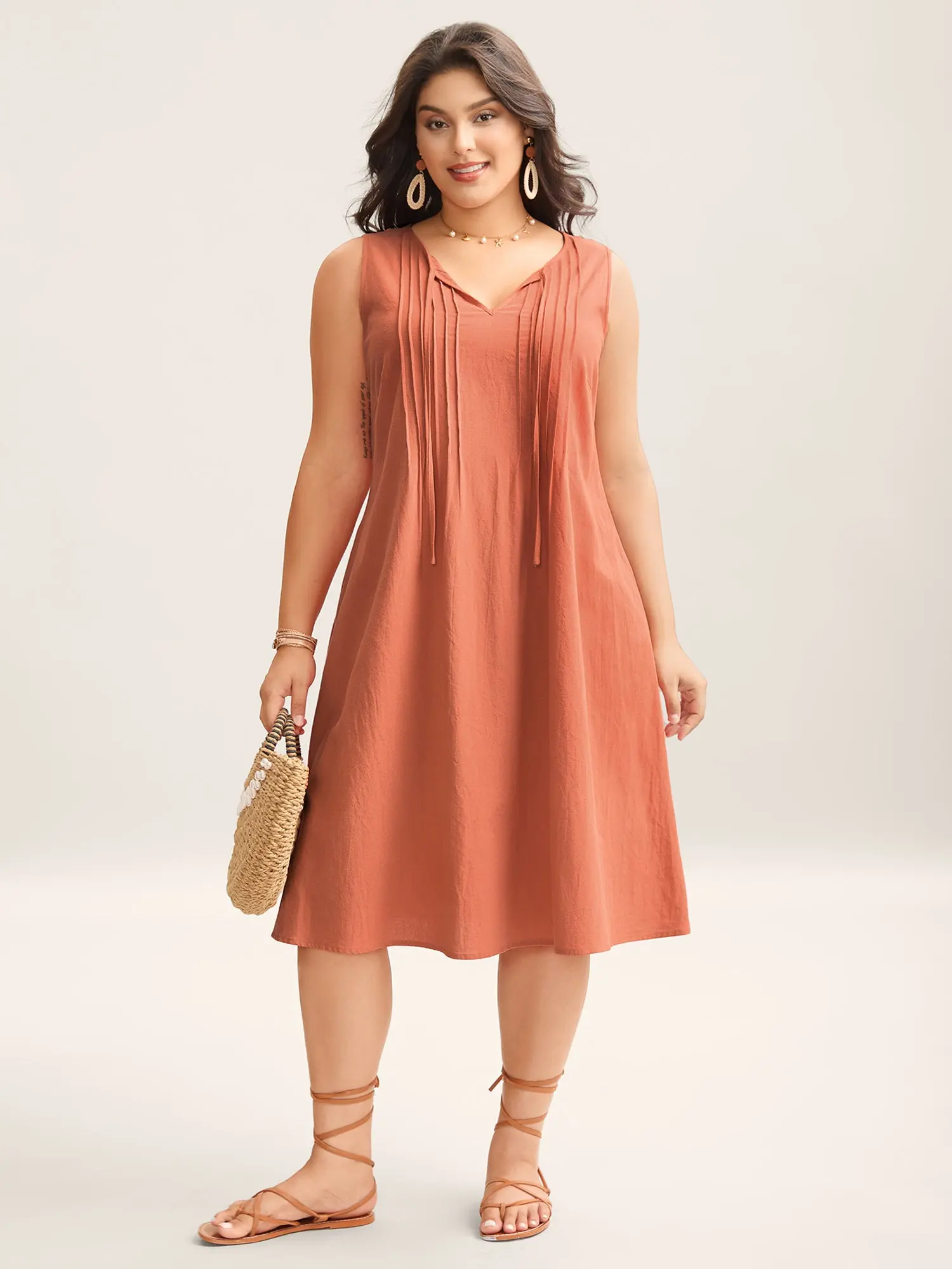 BloomChic Women's Plussize Extended Size Casual Cotton T-Shirt Dress - Sleeveless Cut Midi, Notched Collar, Side Pockets, Loose Fit, 14-16/1x 18-20/2x, Low Iron, Mom Brunch Outfit, Basic Curvy Clothing