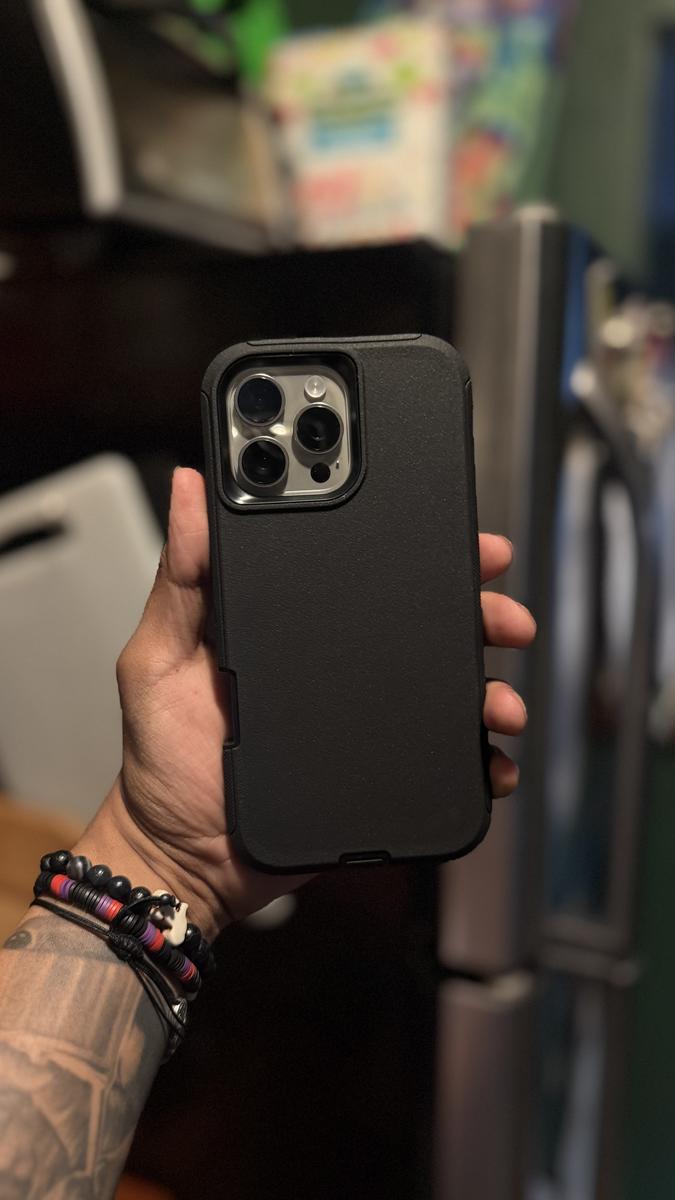 Item: Black | Black, For iPhone 16 Pro Max