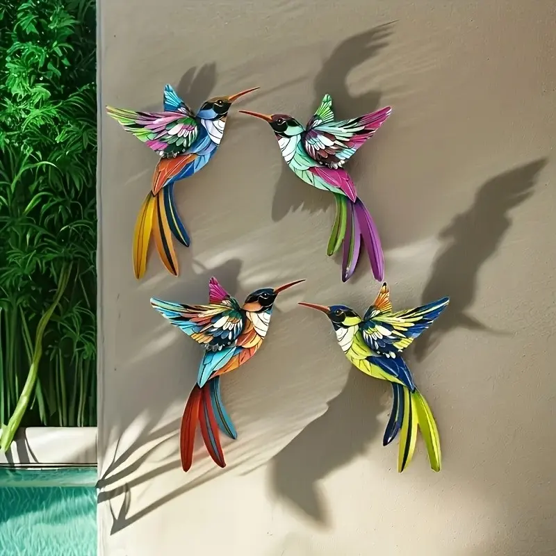 4pcs Vibrant Metal Hummingbird Decorations, Animal Decorations, 3D Lifelike Garden Ornaments, Durable Iron Building, Outdoor Yard Art, Outside Hanging, Colorful Hanging Wall Art, Hanging Room Decor, Novelty Decor