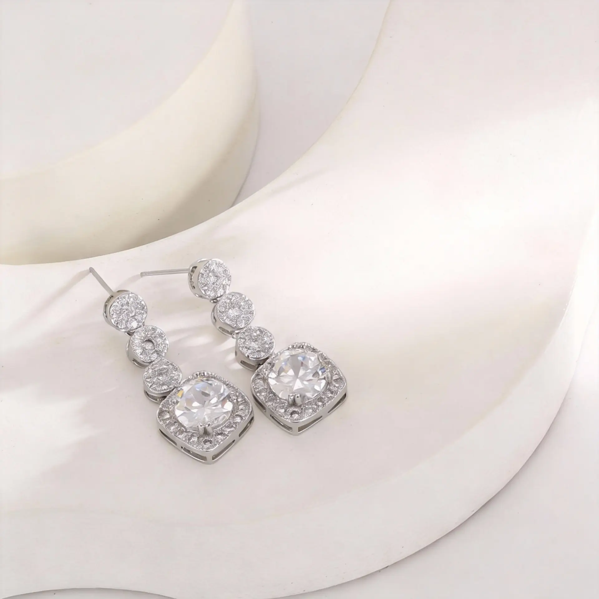 Female Shining Drop Earrings - AAA Grade Cubic Zirconia Diamond Accent Earrings, Hypoallergenic Classic Elegant Statement Jewelry, Secure Backing, Exceptional Sparkle for Bridal Party, Evening Wear