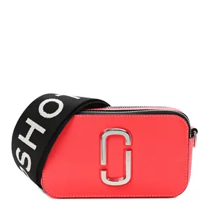Pre-owned MARC JACOBS Saffiano Leather Mini Bags Saffiano Small Snapshot Camera Bag Hot Pink