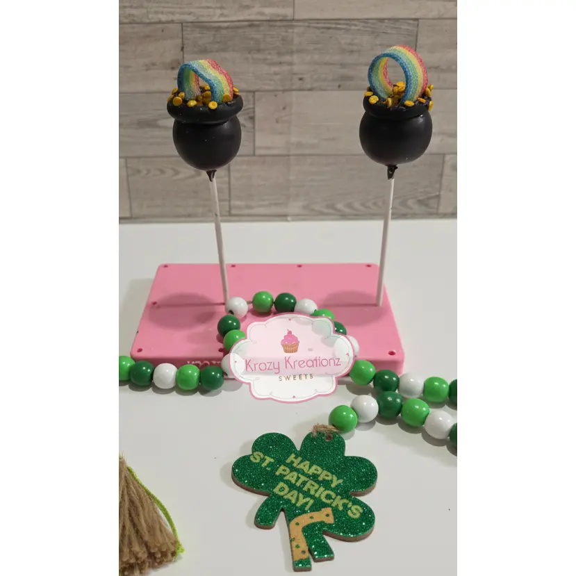 Pot of Gold Cake Pop