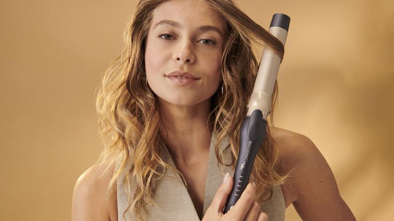BIO IONIC OFFICIAL: GoldPro Curling Iron - Hair Curler for Defined Curls, Hydrated Hair, Prevents Frizz, Easy To Use Long Barrel Iron For Consistent Shiny Curls, with Adjustable Heat, Auto Shut-off, For All Hair Types