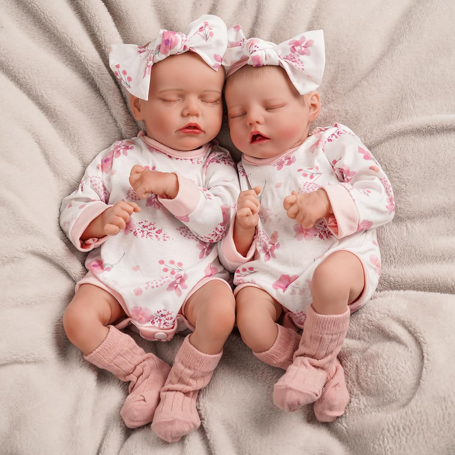 BABESIDE Lifelike Reborn Baby Dolls Twins, 17 /20 inch Soft Vinyl Limb Cloth body Dolls Realistic Newborn Real Life Baby Boy Girl Dolls with Clothes and Pacifier Toy Gift for Kids Age 3+
