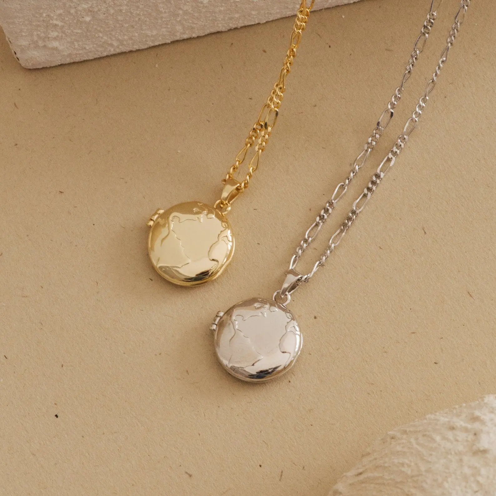 Earth Locket Necklace by Caitlyn Minimalist - Globe Photo Pendant Necklace with Figaro Chain - Minimalist Jewelry - Mom Gift
