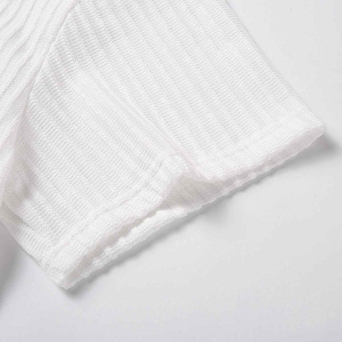 Classic men's solid color summer polo shirt shorts set, regular version with vertical fine stripe texture and exquisite collar design to create a refined casual look