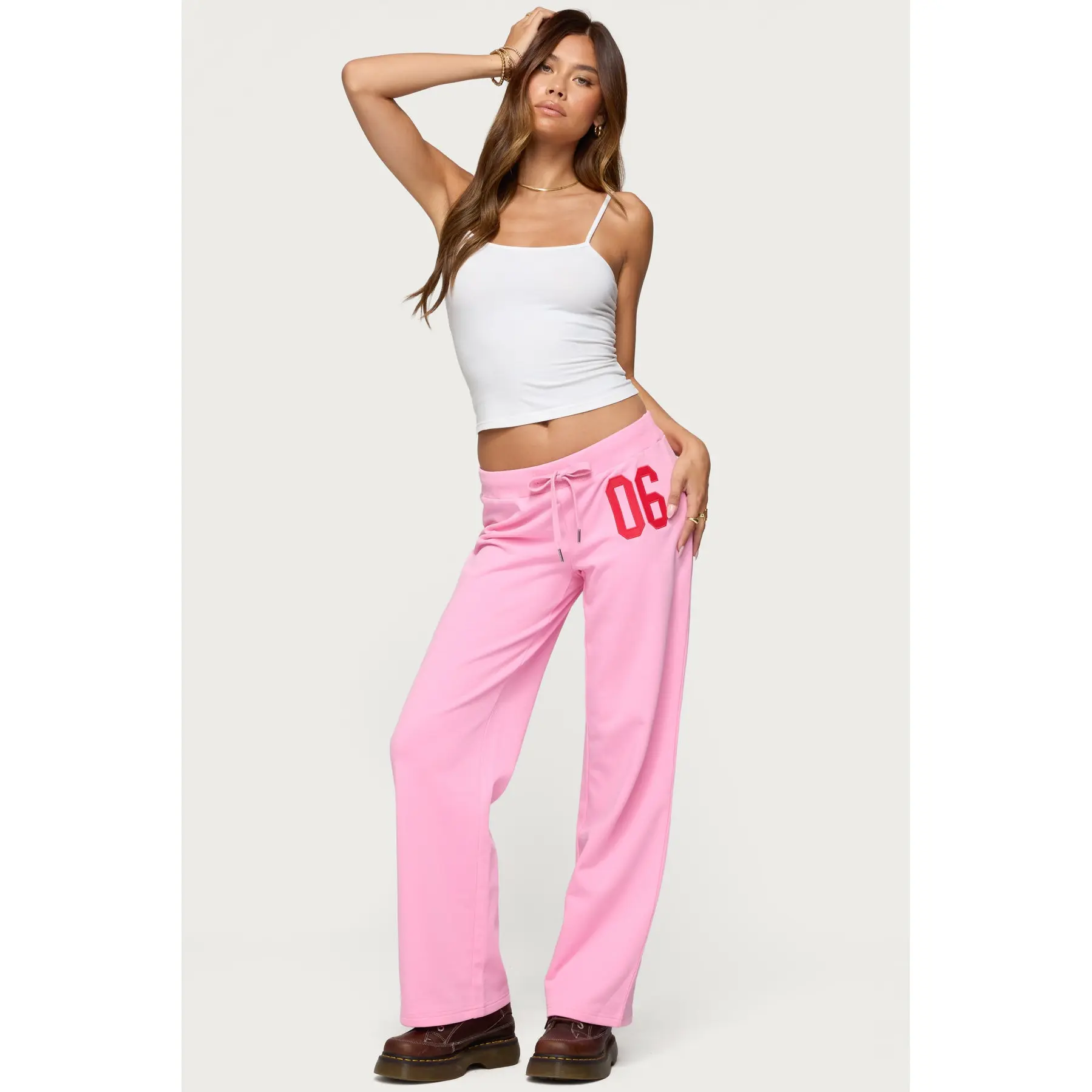 06 Sweatpants