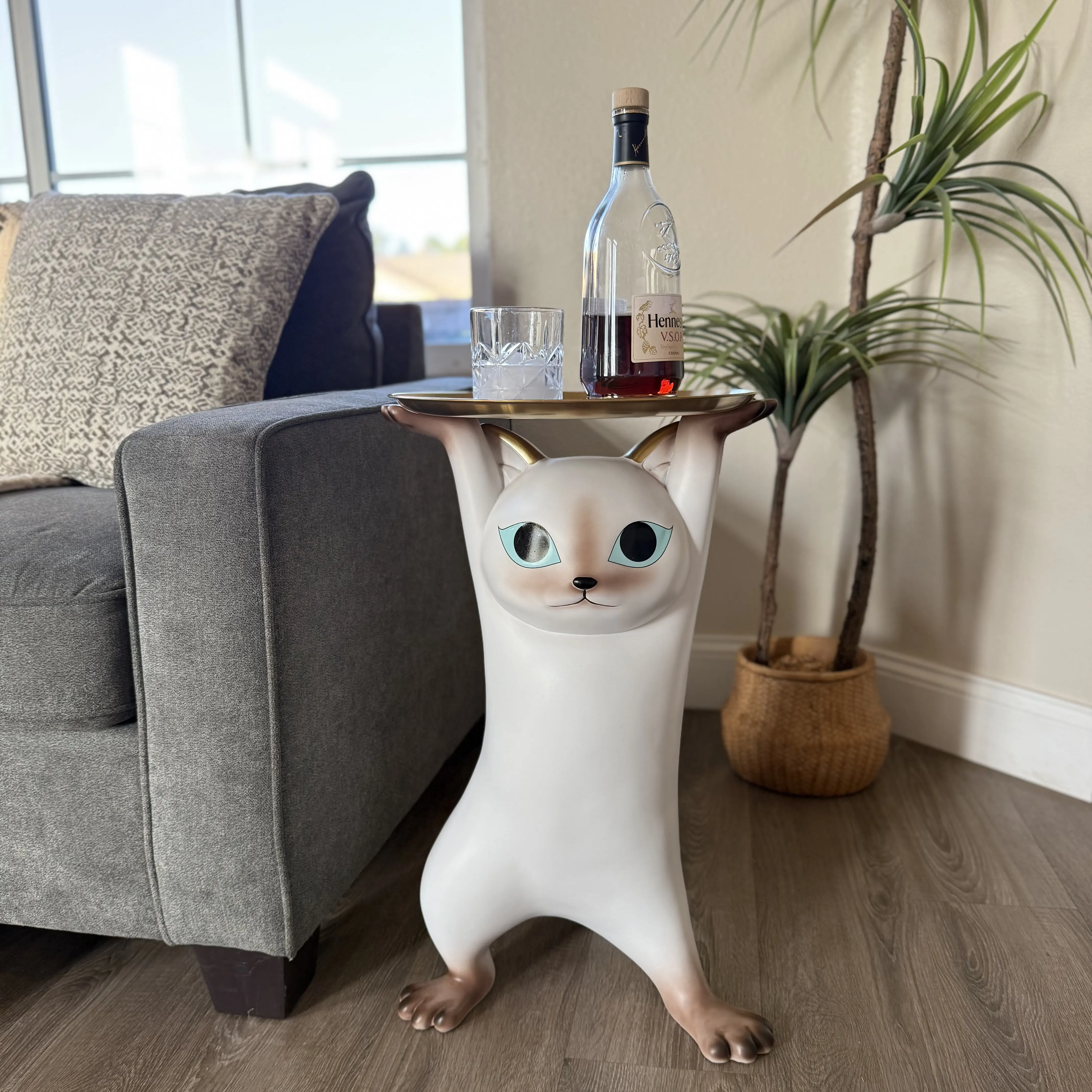 Modern Resin Cat Side Table with Gold Tray – Decorative