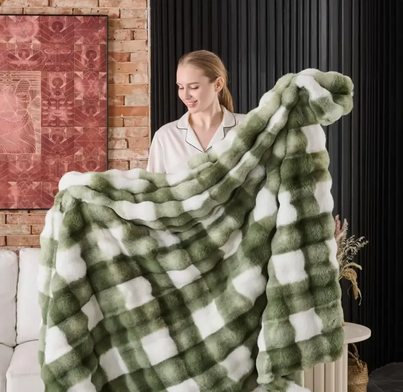 760GSM Faux Rabbit Faux Fur Throw Blanket,Super Thick Warm Bubble Blanket Throw,Fuzzy Luxury Plush Decorative Blanket for Couch Bed Sofa