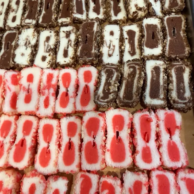 Chocolate and Strawberry Cakes