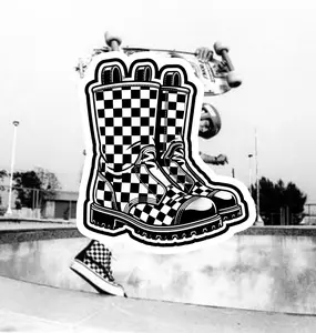 Checkered boots 👌🏼