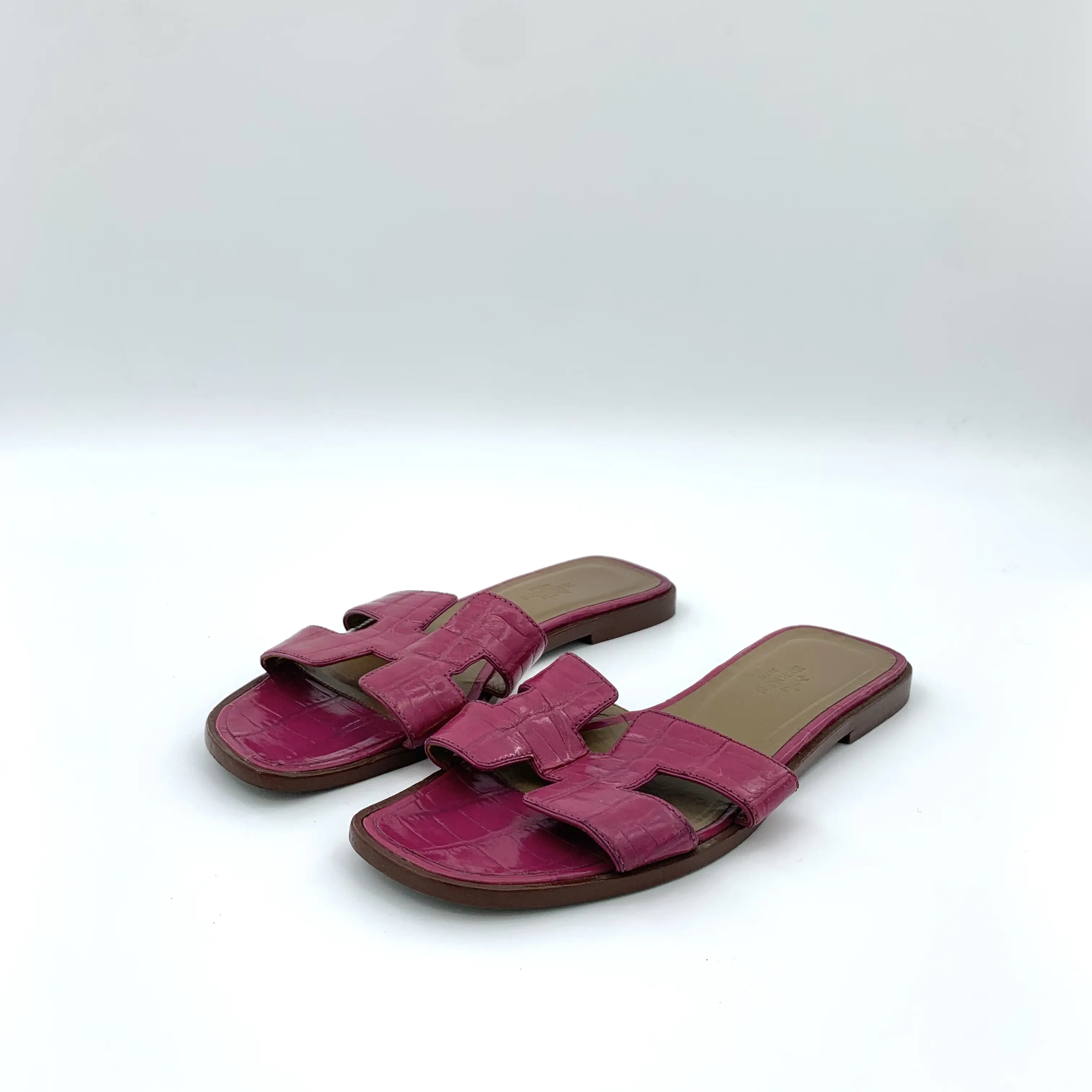 RDLTS— Hermès Pink Croc Leather H Slide Sandals Size US 5.5