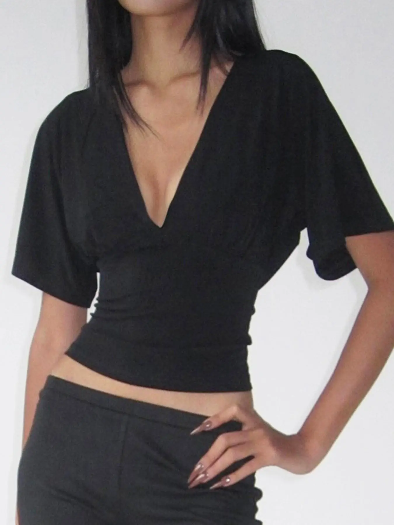 Women's Deep V Backless Crop Top Shirts, Y2K Batwing Sleeve Design, Slim Fit Short Sleeves, Spring Summer Casual Everyday Tops Streetwear Fashion, Backless Fitted Shirt, Womenswear