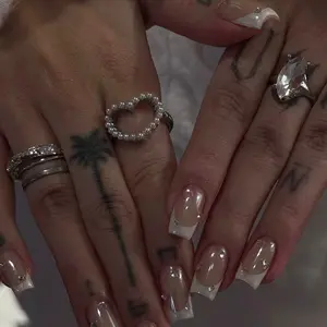 Pure handmade French cat's eye wearing nail