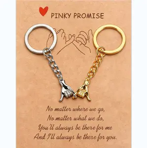 Customized creative keychains, fashionable and personalized, perfect for couples and Valentine's Day gifts, featuring a hand-in-hand design.