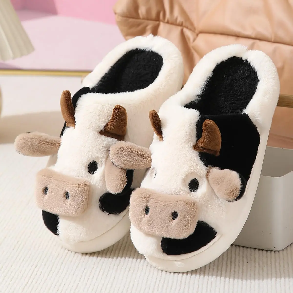 Cute Cartoon Print Slipper Shoes, Unisex Fluffy Warm Non-Slip Slides for Indoor Outdoor Winter Wear, Cute Slippers, Plastic Upper, Non-Slip Footwear, Round Toe, Ankle, Rubber Sole, 4-5.5 Women/3-4Men