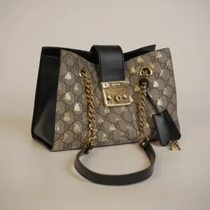 Pre-owned GUCCI Padlock Tote Bag with Gold Chain Strap GG Monogram Pattern Leather Satchel Purse for Stylish Everyday Use Elegant Functional Handbag