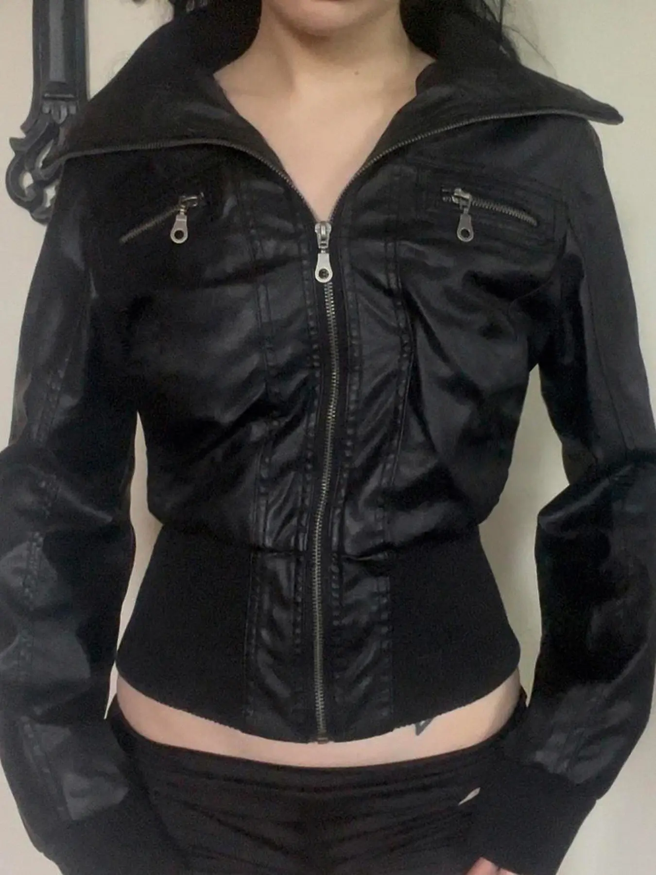 Women's Solid PU Leather Long Sleeve Zipper Jacket, Zip Front, Casual Fashionable Outerwear, Stylish and Comfortable Jacket for Daily Wear, Biker Jacket, Casual Fall Jacket