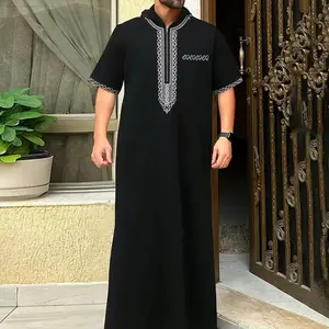 Embroidery Moroccan Hooded Black Men Thobe Robe With Zipper Pockets Modest Islamic Clothing Stock Wholesale Men Muslim Thobe